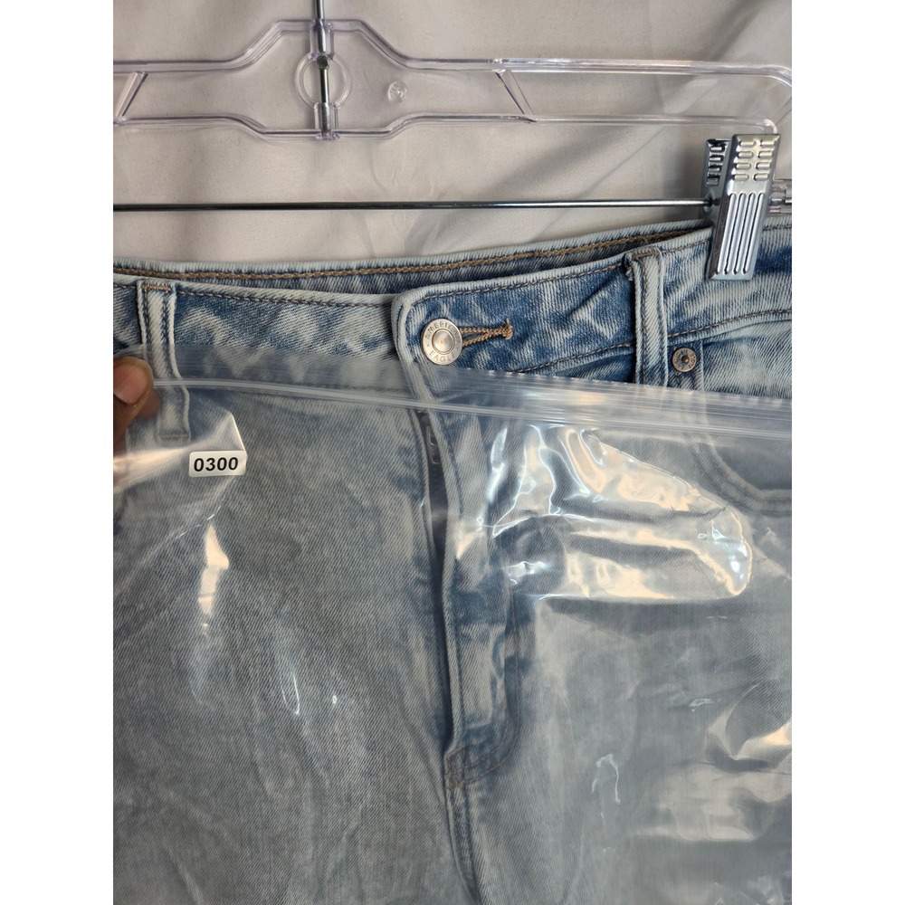 American Eagle Super High Rise Baggy Wide Leg Jeans Light Wash Distressed Blue - Picture 9 of 9